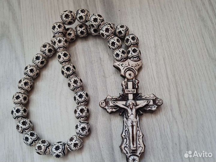 Четки крест в машину на зеркало заднего вида