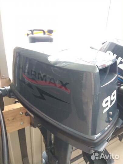 Лодочный мотор 2-х тактный Sharmax SM9,9HS витрина