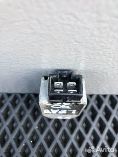 Реле-регулятор напряжения Honda Lead 50/90