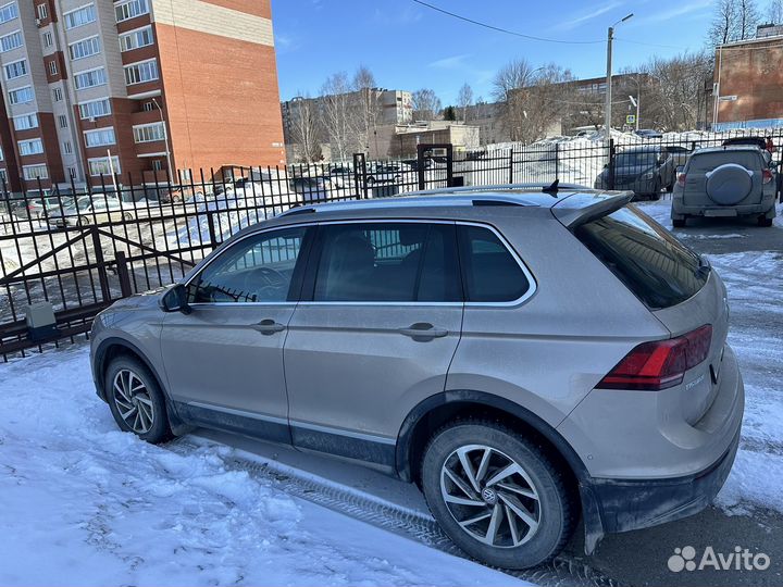 Volkswagen Tiguan 2.0 AMT, 2018, 33 000 км