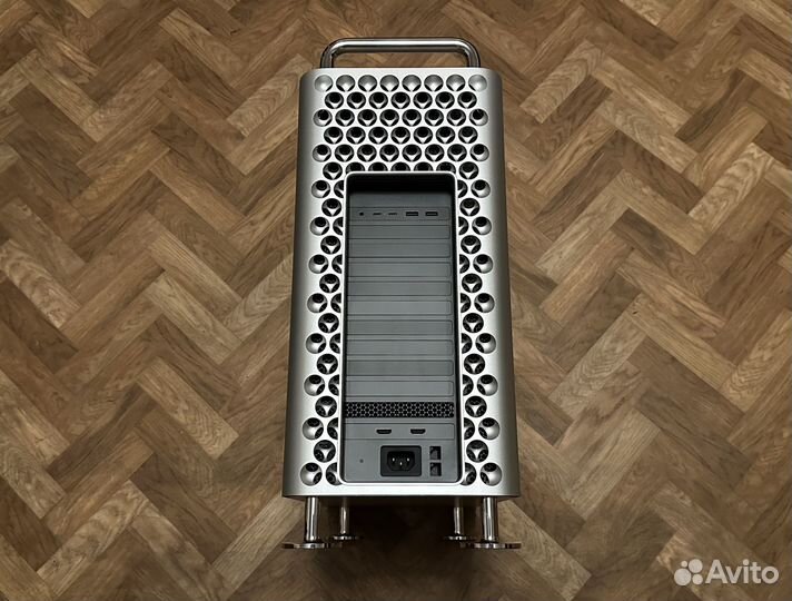 Mac Pro (2019) 8-Core/96GB/8TB SSD/8GB Radeon