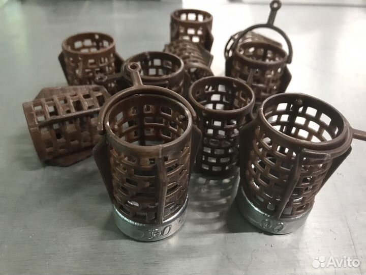 Пластиковый корпус для кормушек 