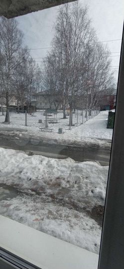 2-к. квартира, 50 м², 1/3 эт.