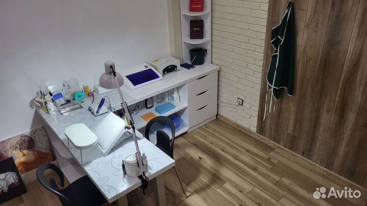 Маникюр на дому