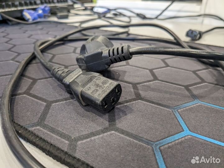 Кабель питания для компьютера