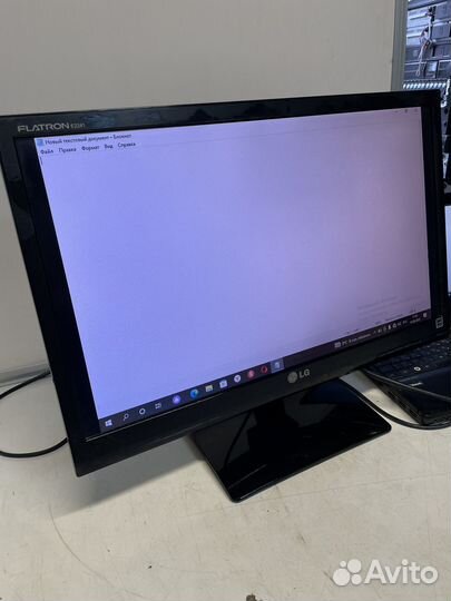 Монитор LG E 2241