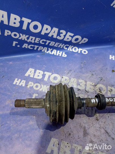 Левый привод Ваз Лада Калина хэтчбек 11183 2007