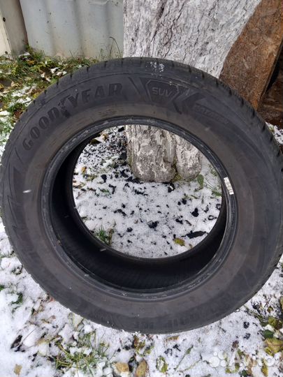 Goodyear UltraGrip Ice 225/65 R17 102