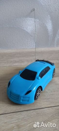 Игрушки и модели машин