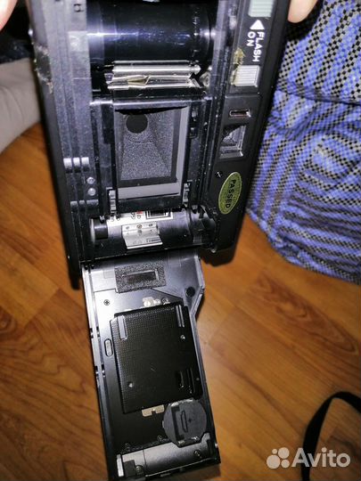 Пленочный фотоаппарат Yashica T AF