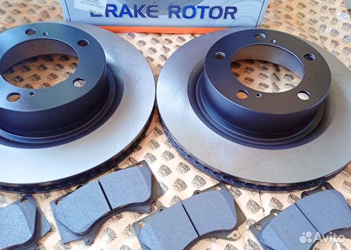 Тормоз диски перед toyota LC200 LX570 4351260210