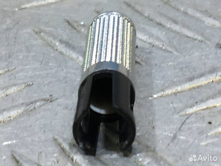 Б/У Колпачок тяги замка двери#007