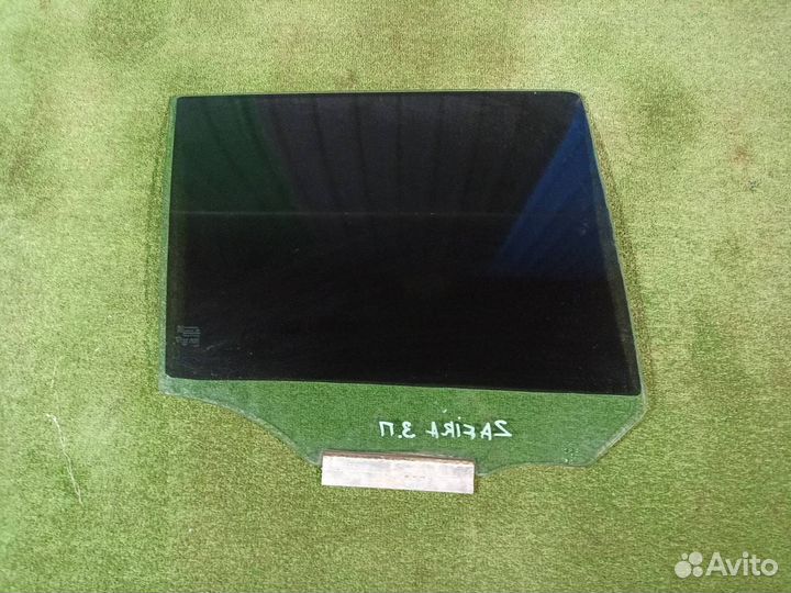 Стекло дверное заднее правое Opel Zafira B