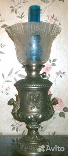 Керосиновая старинная антикварная лампа 