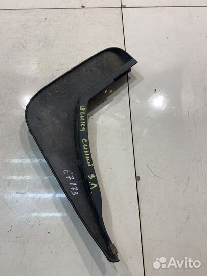 Брызговик (задний, левый) (Jaguar XE)