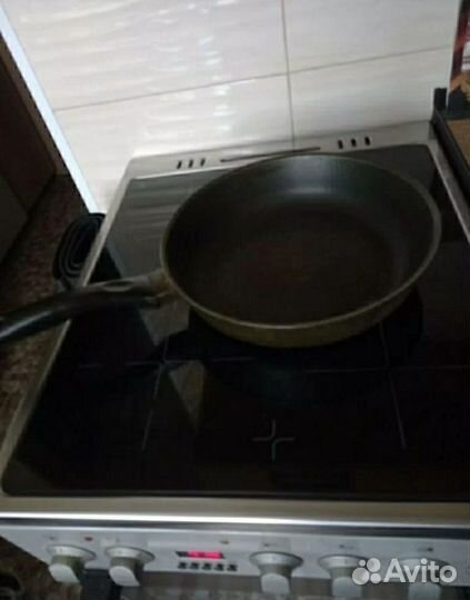 Сковорода/Сотейник. Диаметр 30 см