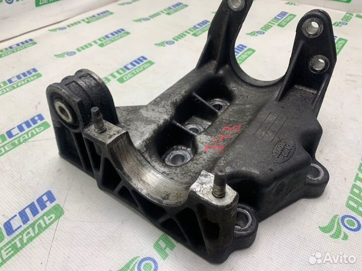 Кронштейн привода Land Rover Freelander кроссовер