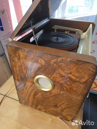 Ламповая радиола, Латвия