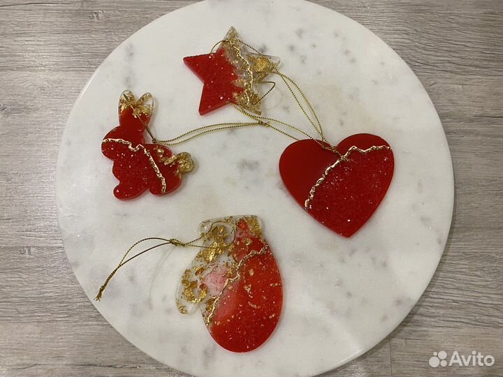 Елочные игрушки