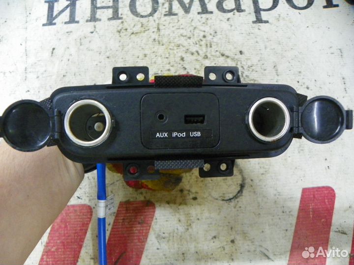 Адаптер USB в прикуриватель Kia Sportage III (2010