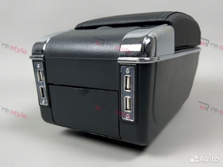 Подлокотник Honda Fit 08-13г