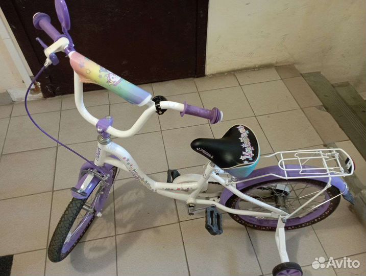 Велосипед детский четырехколесный для девочки