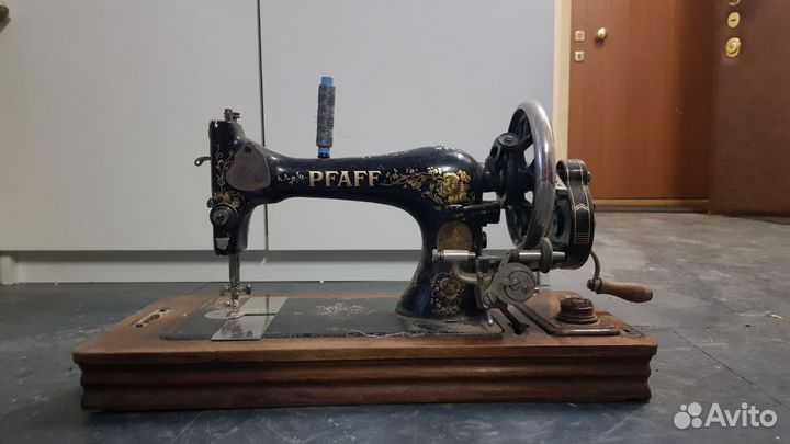 Швейная машинка pfaff