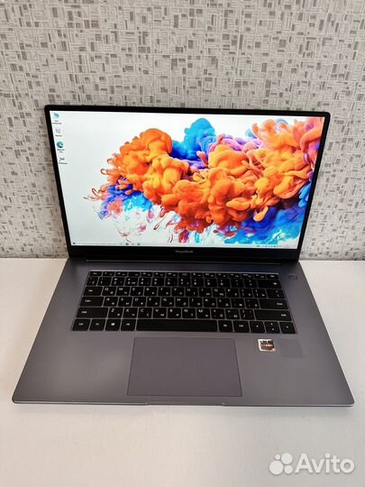 Honor MagicBook 15 Ryzen 5-3500/8гб/240