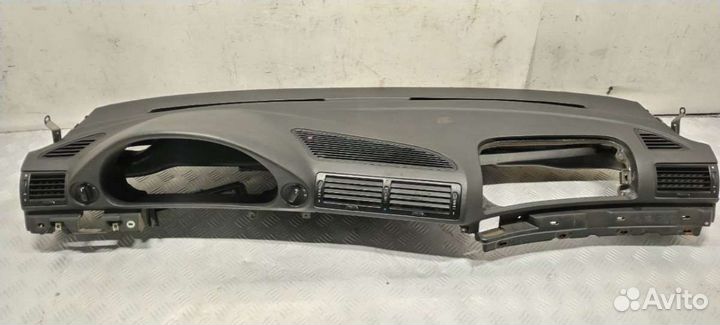 Панель передняя салона (торпедо) BMW7 E382000
