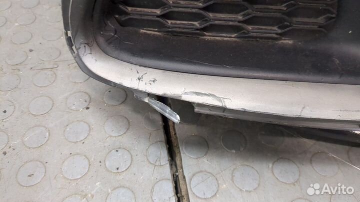 Бампер Dodge Grand Caravan, 2011