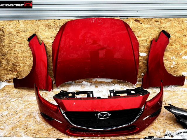 Передняя часть автомобиля Mazda 3 BM 2013-2019