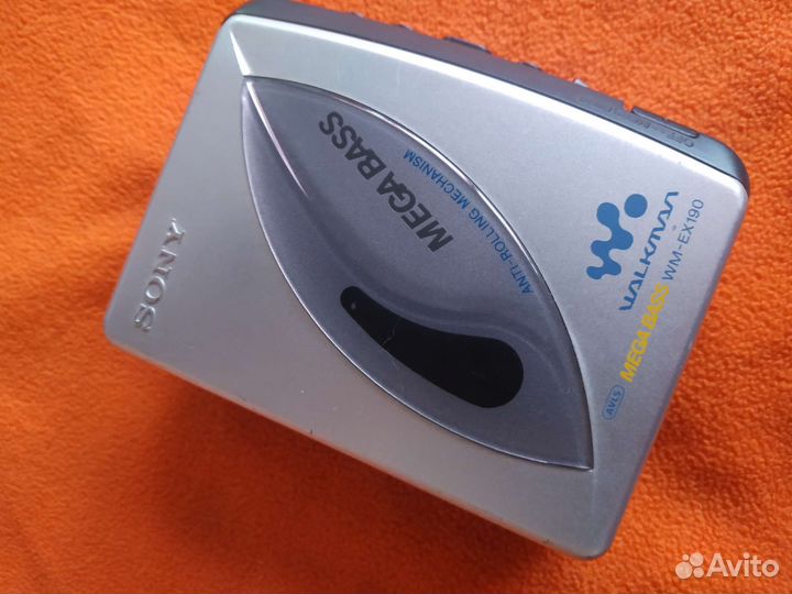 Кассетный плеер Sony