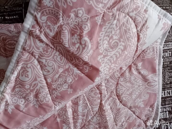 Новые одеяла 1,5- спальные