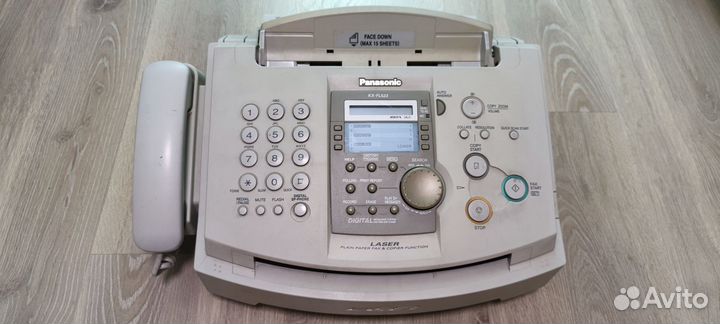 Факс Panasonic KX-FL523