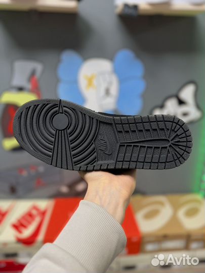 Nike Air Jordan 1 low travis scott black phantom