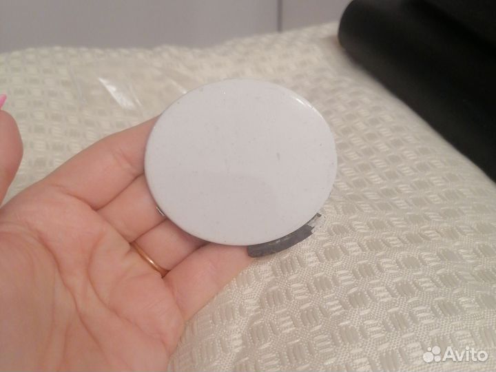 Продам заглушку для перед. бампера Jaguar XF