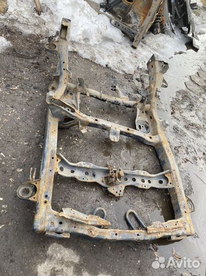 Задняя часть рамы Toyota Land Cruiser Prado 150