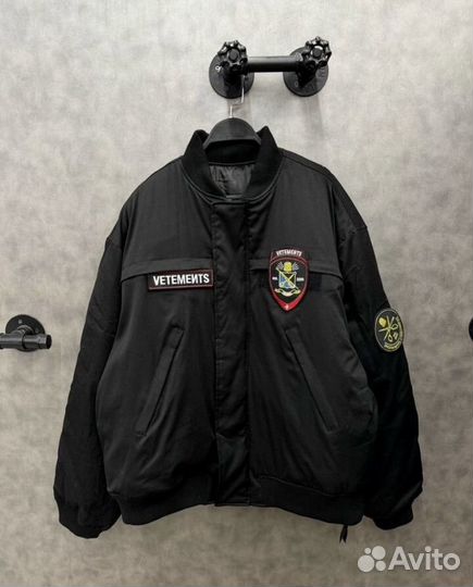 Бомбер Vetements police