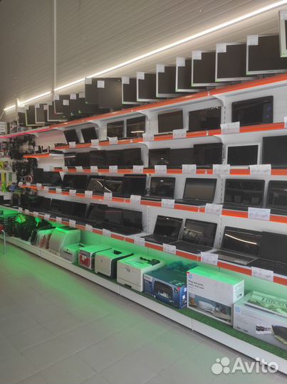 Ноутбук 15,6 Intel + Видеокарта на 2 гигабайта