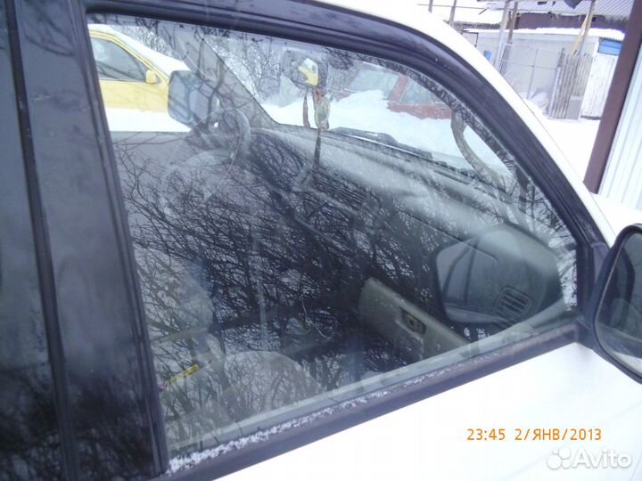 Стекла дверей Mitsubishi Pajero Sport 1