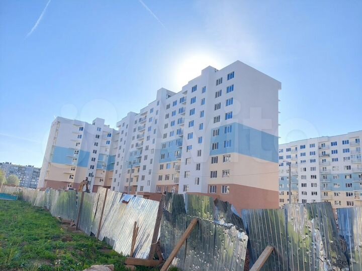 2-к. квартира, 56 м², 3/10 эт.