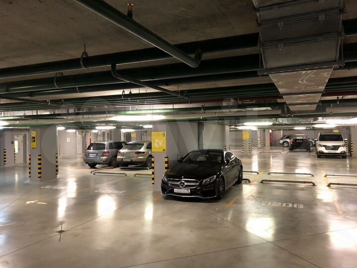 Машиноместо, 15 м²