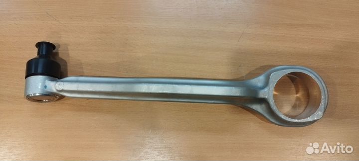 Рычаг передний нижний правый Мерседес W 211