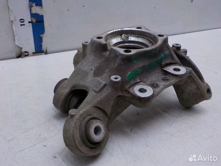 Б/У Б/У Кулак задний правый 33306866336 BMW