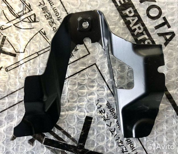 Кронштейн кузова левый Lexus Rx 4