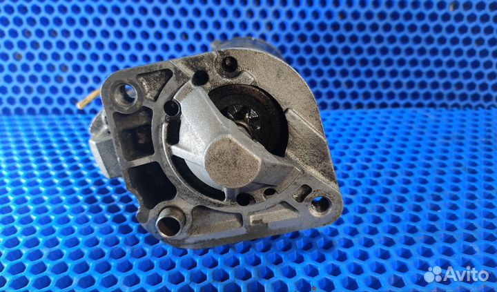 Стартер Renault Logan 1 8200240487