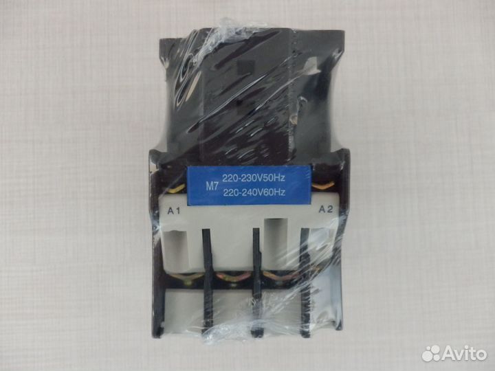 Контактор LC1 D3210M7 Telemecanique Франция