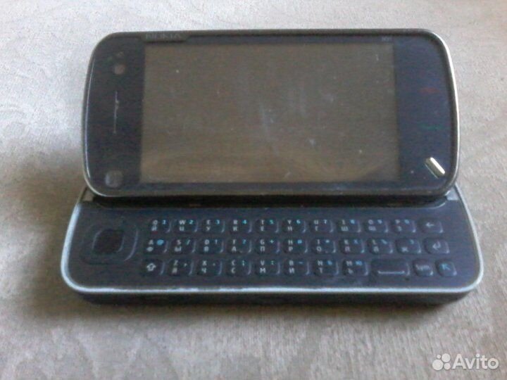 Нерабочий телефон Nokia N97 с зарядкой