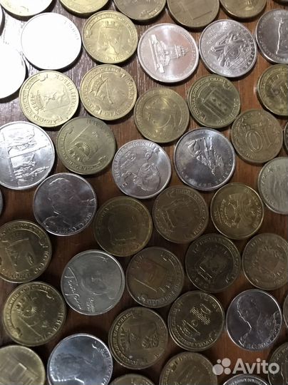 Продам юбилейные монеты