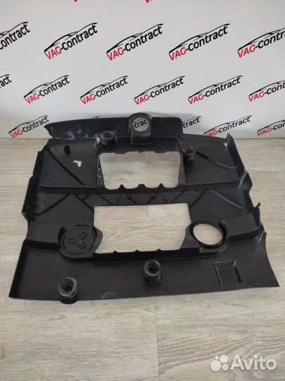 Крышка двигателя Skoda Octavia A5 1.6 2011